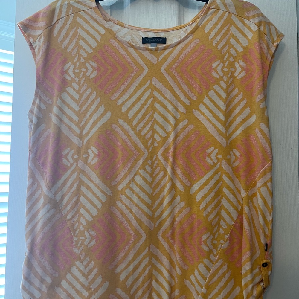 Coastal Blue Yellow & Pink Geometric Short Sleeve Tee